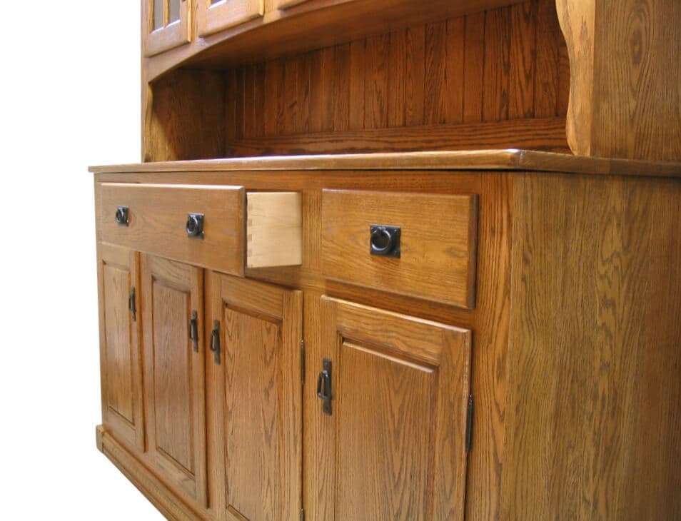 Red Oak Buffet & Hutch